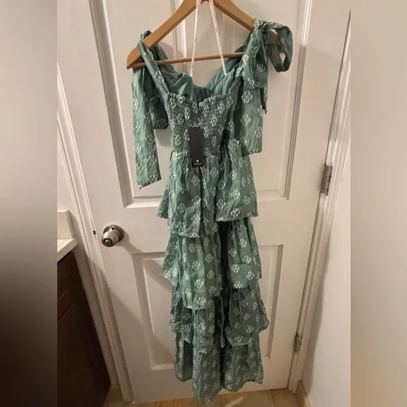 Lulu's Green Floral Maxi Dress - Picture 4 of 8